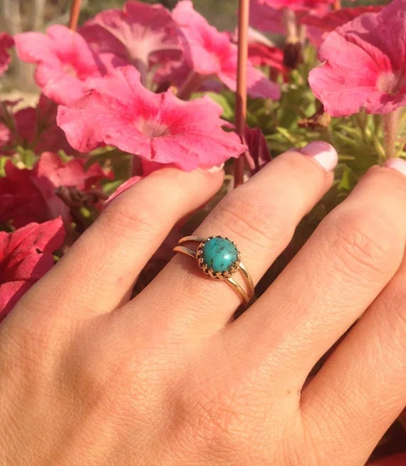 Amethyst Gemstone Rings in a Vintage - Style SettingTurquoise Ring - December Birthstone - Round Ring - Simple Ring - Gold Ring - Turquoise Jewelry