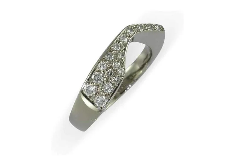 Custom - Designed Diamond Rings to Reflect Your PersonalityPlatinum & Pave set diamond Ring