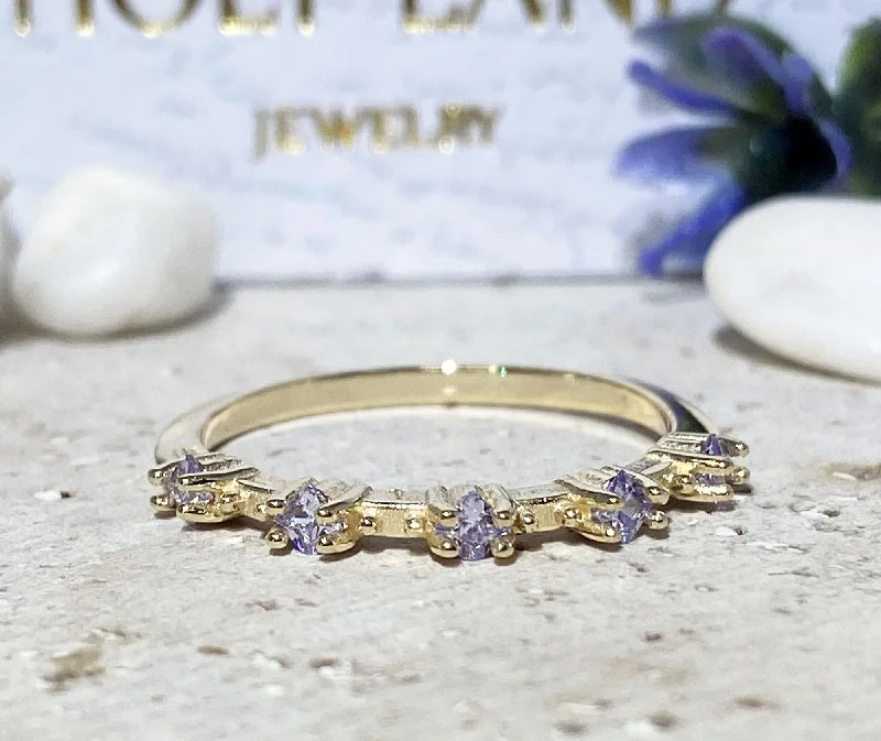 Sapphire Gemstone Rings in a Cathedral SettingAlexandrite Ring - June Birthstone - Stacking Ring with Five Square Alexandrite Stones