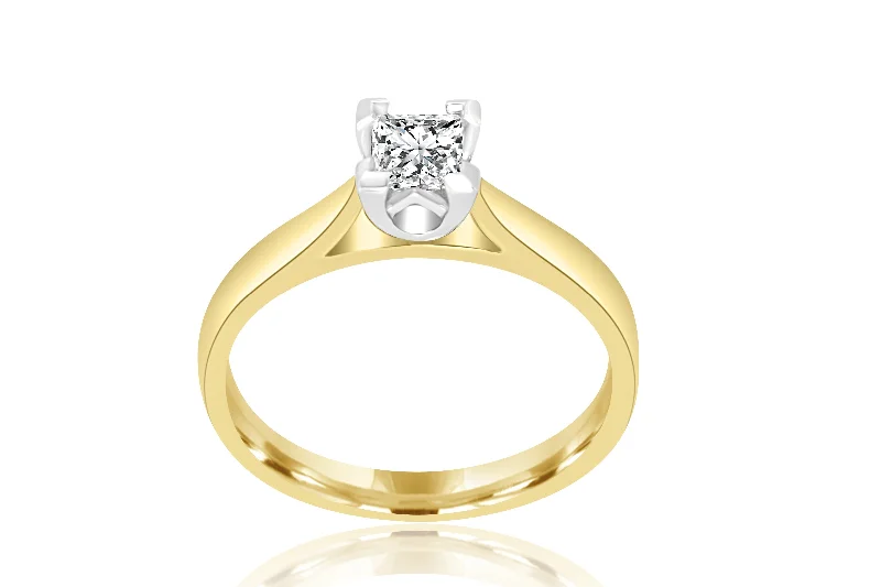 Three - Stone Diamond Rings with Princess - Cut Diamonds18K Yellow Gold Princess Cut Solitaire Diamond Ring