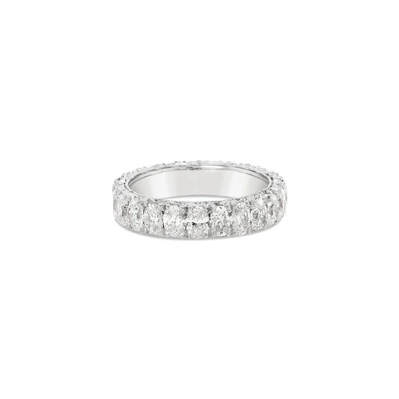 Dovetail-Set Oval Diamond Ring - Platinum