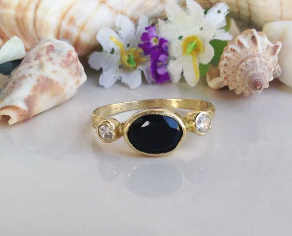 Emerald Gemstone Rings with Filigree - Bordered SettingsTriple Gemstone Ring - Black Onyx Ring - Gold Ring - Bezel Ring - Gemstone Ring - Simple Ring