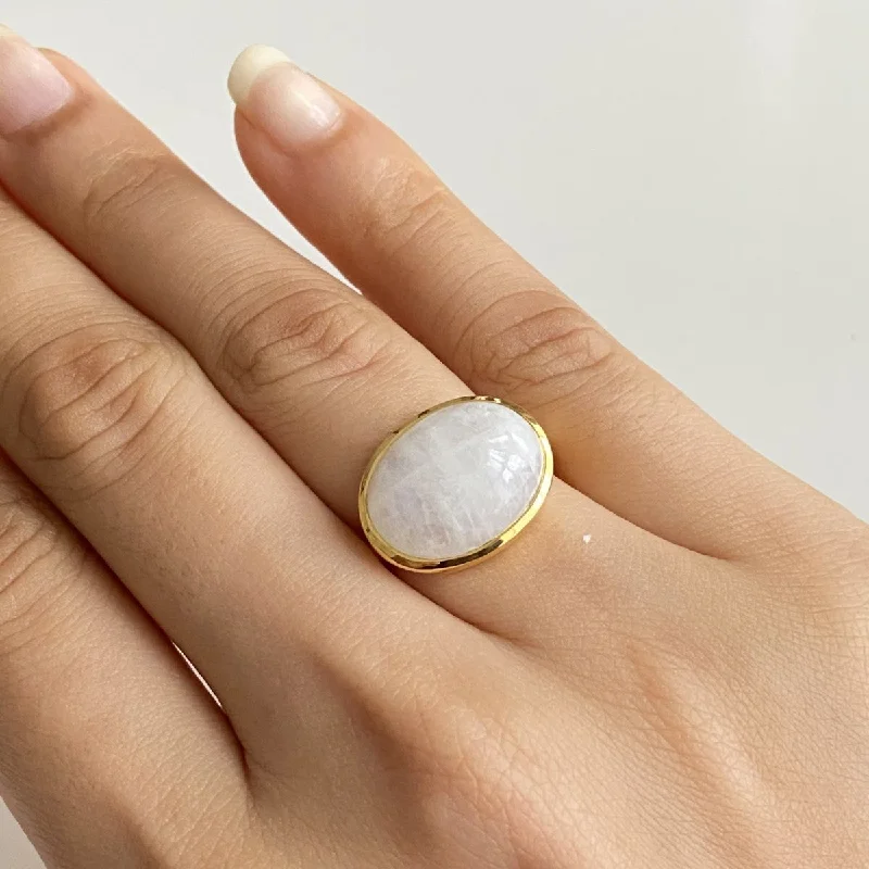 Amethyst Gemstone Rings in a Vintage - Style SettingCabochon Oval Cut Natural Gemstone Gold Plated Sterling Silver Ring - Moonstone