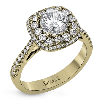 Three - Stone Diamond Rings with Princess - Cut DiamondsEngagement Ring in 18k Gold with Diamonds