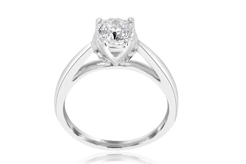 Three - Stone Diamond Rings with Princess - Cut Diamonds14ct White Gold Solitaire Diamond Ring