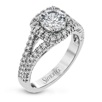 Solitaire Diamond Rings in Platinum SettingsEngagement Ring in 18k Gold with Diamonds