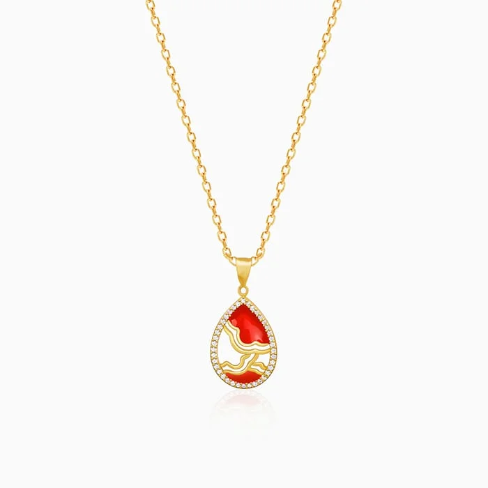 Heart - Shaped Pendant Necklaces with Birthstone InlaysGolden Royal Heritage Pendant with Link Chain